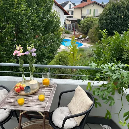 Moderne 3-zimmer-dg-wohnung, 2 Balkonen & Tiefgarage *